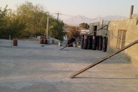 تقدیر هیأت امنای حسینیه اعظم ورپشت از مشارکت خیرین در کمک ۲۰ میلیون تومانی برای اجرای سقف شیروانی؛ دعوت به تکمیل بازسازی این مکان مقدس