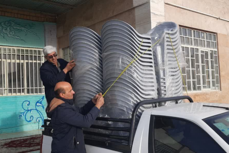 موجِ مهربانی در دبستان شهید اشرفی اصفهانی؛ تجهیز سالن اجتماعات با «صندلی‌هایِ اهدایی خیرین» / فراخوانِ فوری برای تکمیلِ «۲۰ میلیون تومان» باقی‌مانده