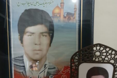 یاد و نام شهید حمید اکبری گرامی باد، روشنای جاودانِ نوجوان ۱۶ ساله‌ای که نام ورپشت را در تاریخ دفاع مقدس ماندگار کرد