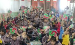 برگزاری برنامه آموزشی ارتقاء فرهنگ ایمنی و ترافیک در دبستان شهید اشرفی ورپشت با حضور مسئولان پلیس‌راه و راهداری استان اصفهان